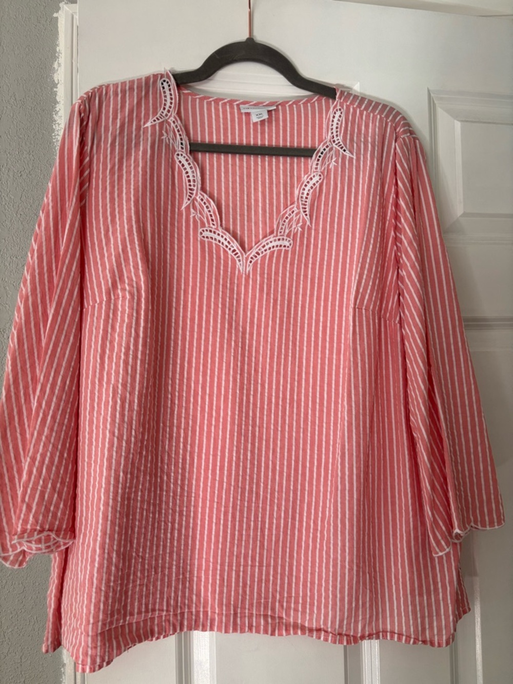 Liz Claiborne Coral Pink Striped Tunic with White Embroidered V-Neck
